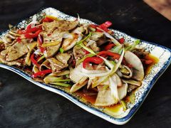 -乐山食古香跷脚牛肉