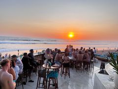 -FINNS Beach Club
