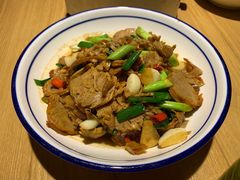 白辣椒炒捆鸡-俏媳妇有鸡菜园