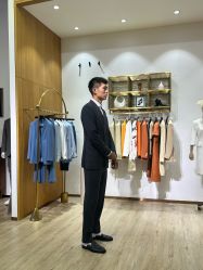 -红领RED COLLAR西装定制体验中心