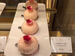玫瑰草莓芝士蛋糕-PAUL LAFAYET 法式甜品(国金中心商场店)