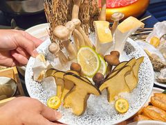 -牛牛和牛海鲜粥底火锅(长虹国际城店)