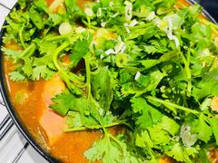 招牌炸酱酸辣米线-肥汁米蘭香港米线(长宁来福士店)