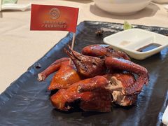 非遗红烧乳鸽-侨美食家·粤菜(体育西路店)