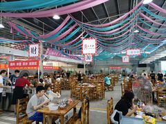 大堂-三千坪超级火锅市场·土灶牛肉火锅