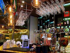 -1886德国汽车餐厅(外滩十六铺码头店)