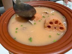 -楚山晓·湖北菜(武汉光谷K11店)