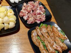 -赞酱川式烤肉(蜀都万达店)