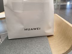 -华为授权体验店(龙湖礼嘉天街)