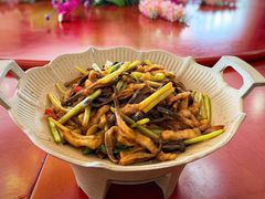 干锅鹿茸菌-金海大酒店·雅地西餐厅