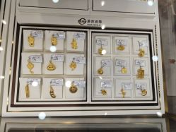 -菜百首饰店(东方新天地店)