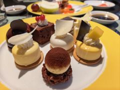 甜点-源·咖啡自助餐厅·开渔季·闽南美食·三文鱼·烧烤(海口华彩洲际酒店)