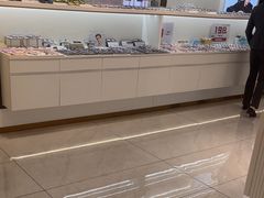 -J-Optical佳视明眼镜·蔡司视觉(青岛金茂览秀城店)