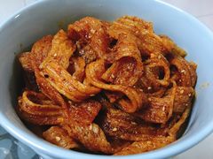 -秦一绝麻辣条(沙井村店)