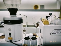 -YECLIP COFFEE黄色回形针咖啡