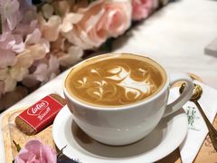 拿铁-卓花境Flowerwonderland花店