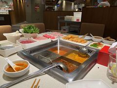 -海底捞火锅鲜切牛肉主题店(长寿路店)