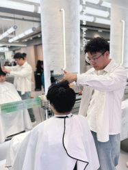 -Z.X HAIR SALON张新美业