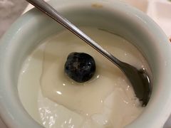 自制蜂蜜蓝莓酸奶-城南往事(滨江世茂店)