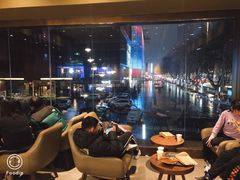 -星巴克臻选(南京艾尚天地店)