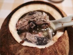 原只椰子炖乌鸡-珍味汤馆·潮汕家乡菜(保利文化广场店)
