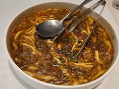 酸萝卜海鲜捞粉-开海·红岛海鲜虾水饺(石老人店)