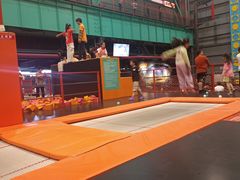-极限PLAY运动娱乐新世界·团建派对表演休闲馆·室内高空游乐园