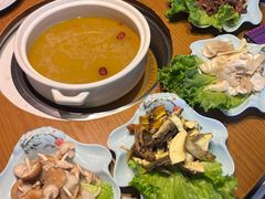 -菌彩云南野生菌火锅(呈贡七彩云南第壹城店)