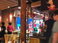 -野山舂·贵州现舂酸汤火锅(鸿通城店)