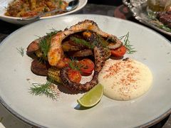 碳烤章鱼腿-LESCEDARS Brasserie Bistro香柏树