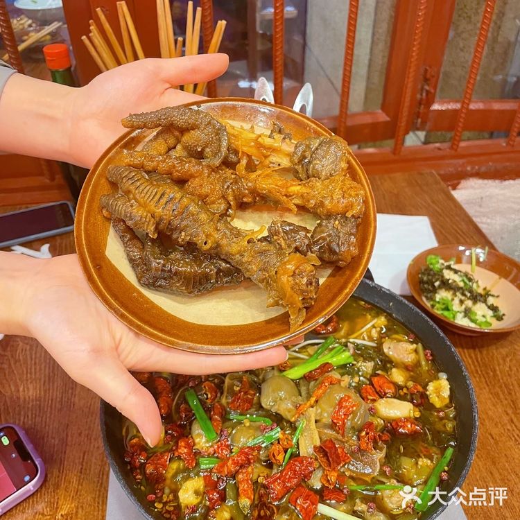 成都北门也可以吃到超美味的芋儿鸡，美食探店[调皮]