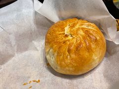 烤酱肉破酥包-泓0871臻选云南菜·味庄