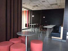 -麦当劳(红旗路店)