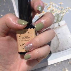 -蜜丝卡伦美甲美睫连锁