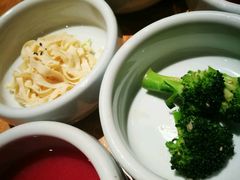 -萨拉伯尔水源素问店·韩国宫廷料理(人民路店)