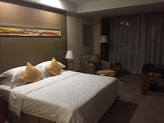 -无锡鼎尚皇冠酒店