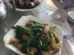 姜葱炒鱼饼-双月饭店·20年老字号(新村店)