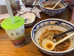 -鑫花溪牛肉米粉(印象水街都心荟店)