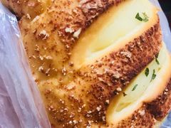 -Dough&Joe团憩(瑞虹天地月亮湾店)