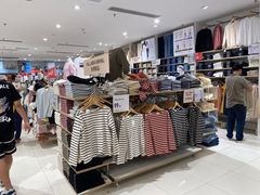 -优衣库(石家庄裕华万达广场店)