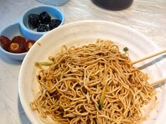 小份凉面-肥肥虾庄·金牌油焖大虾(沙湖店)