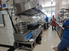 -宾朋海鲜美食餐厅·特色美食(兴海路店)