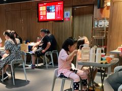 -海底捞火锅鲜切牛肉主题店(长寿路店)