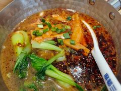 -魔都三兄弟酸辣粉·蘸卤炸串(虹桥万科店)