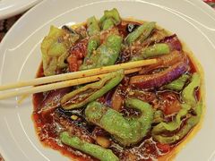 -沙枣树辣子鸡•新疆家常菜(喀什西路店)