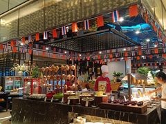 -广州万富希尔顿酒店·感趣自助餐厅·金秋蟹宴生蚝海鲜刺身烧烤