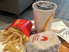 -麦当劳(健德桥得来速店)