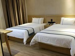 -城市便捷酒店(广州塔客村地铁站琶洲会展店)
