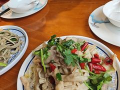 -鸽舞笙平金牌烧鸽子·融合菜(鲁谷店)