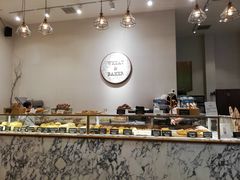 面包甜点陈列柜-WHEAT&BAKER-麥(凯德来福士店)
